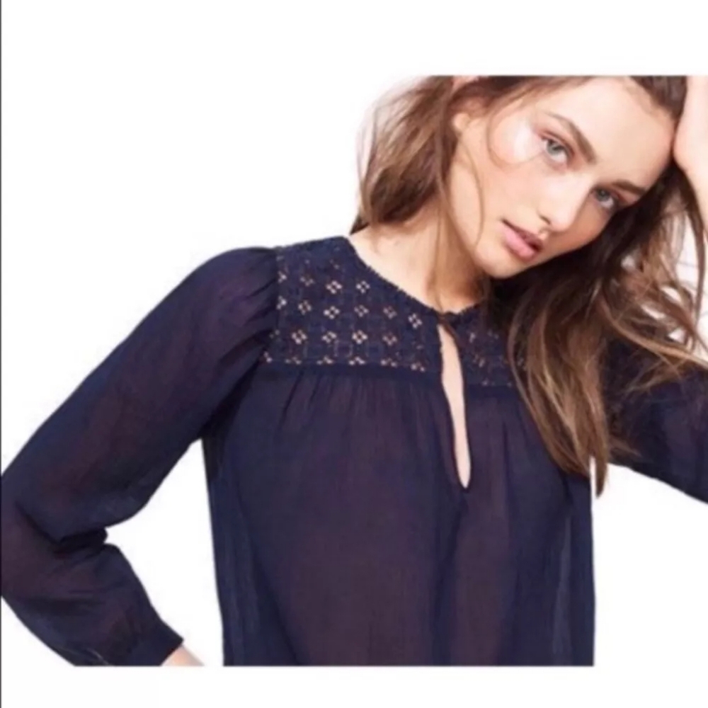 J.CREW EMBROIDERED GAUZE TOP SIZE 10 NAVY